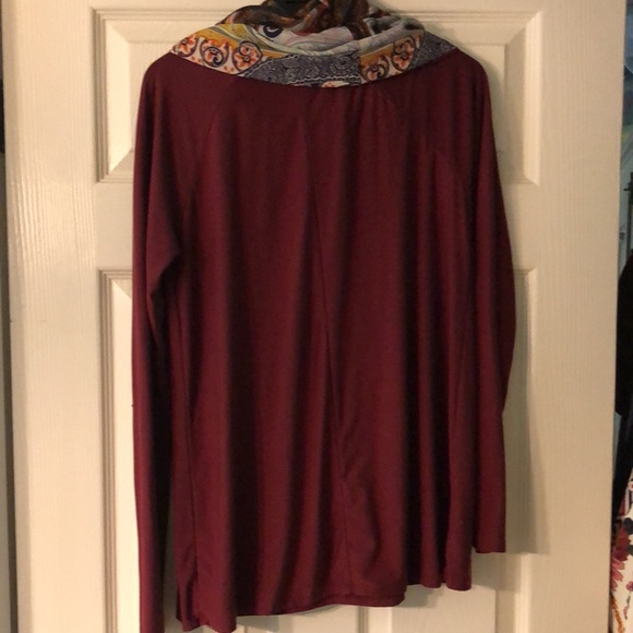 Top - Picture 3 of 3